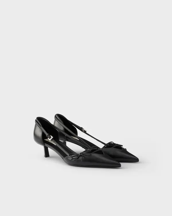 Open-side leather pumps
