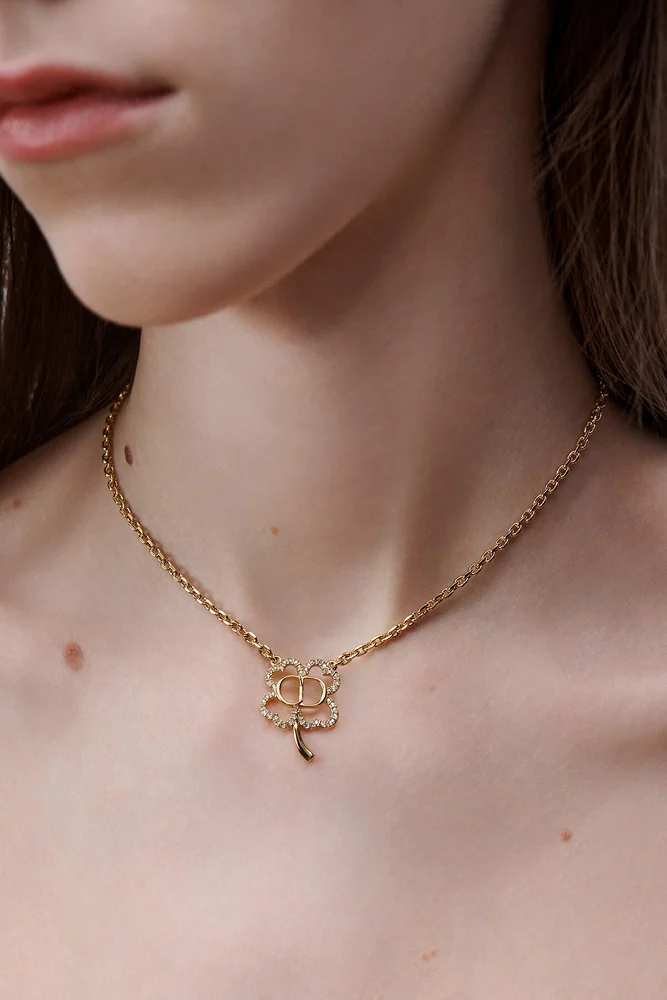 CD Shiny Clover Necklace