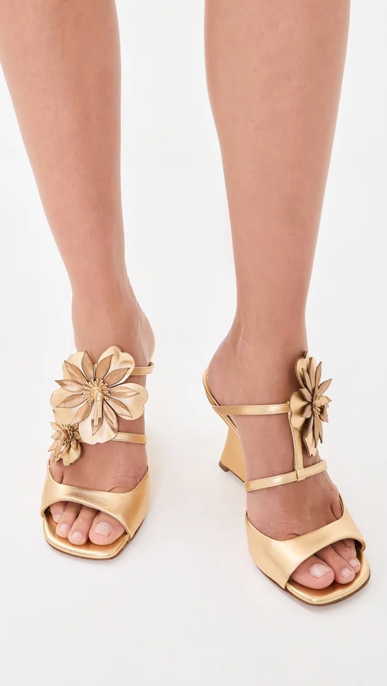 Belara Wedges 85