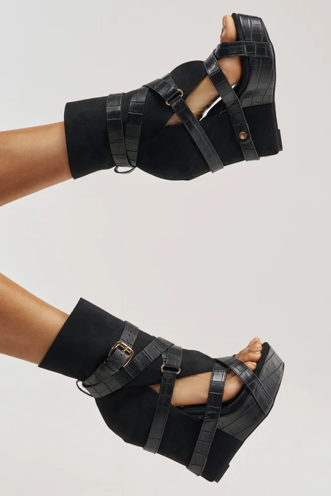 AZALEA WANG ROTHKO WEDGE SANDAL IN BLACK