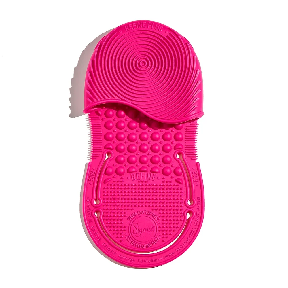 Sigma Spa Express Brush Cleaning Glove