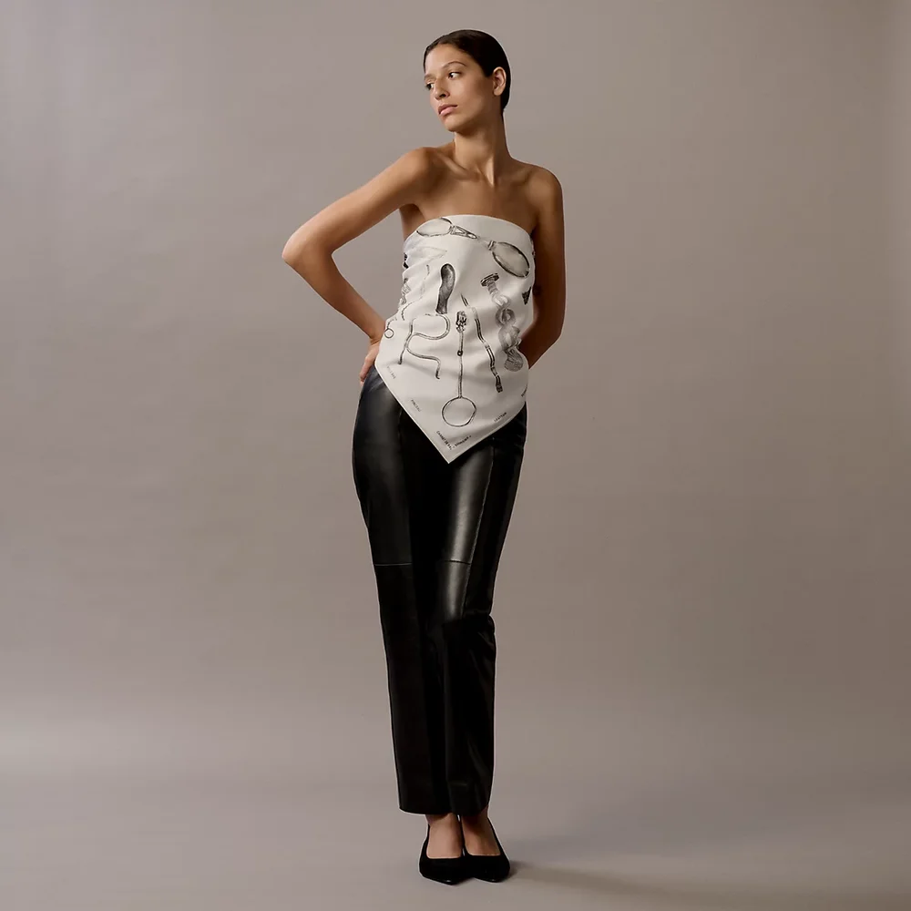 Nous Sommes Inseparables Exceptional embroidered scarf 90
