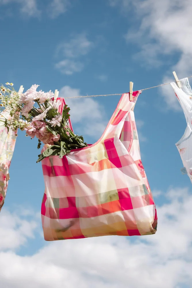 John Galt Cream Floral Travel Bag
