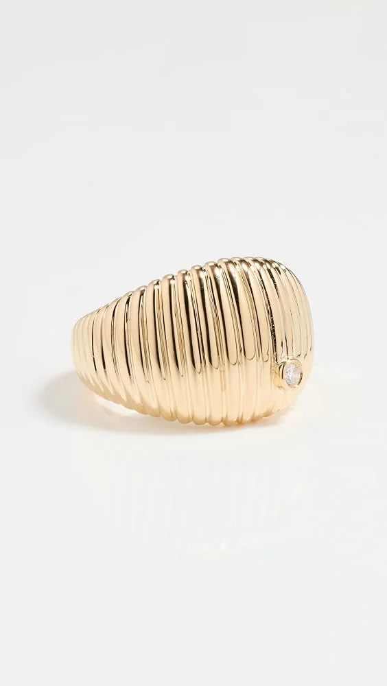 Gold Berlingot Signet Ring