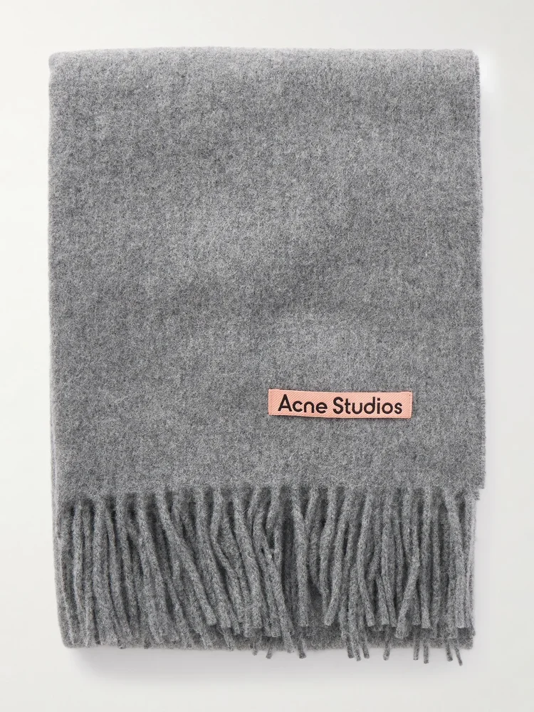 Fringe-detail wool scarf