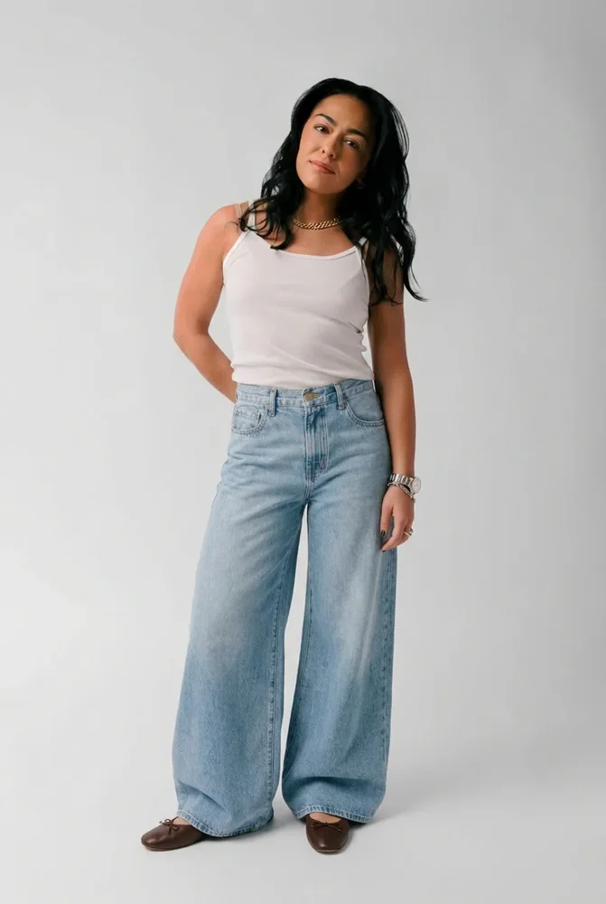 The Laura Petite Wide Leg Jean / Sky