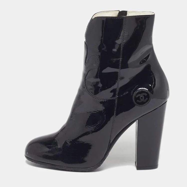 Chanel Size 39.5 Black Patent Leather Ankle Length Boots