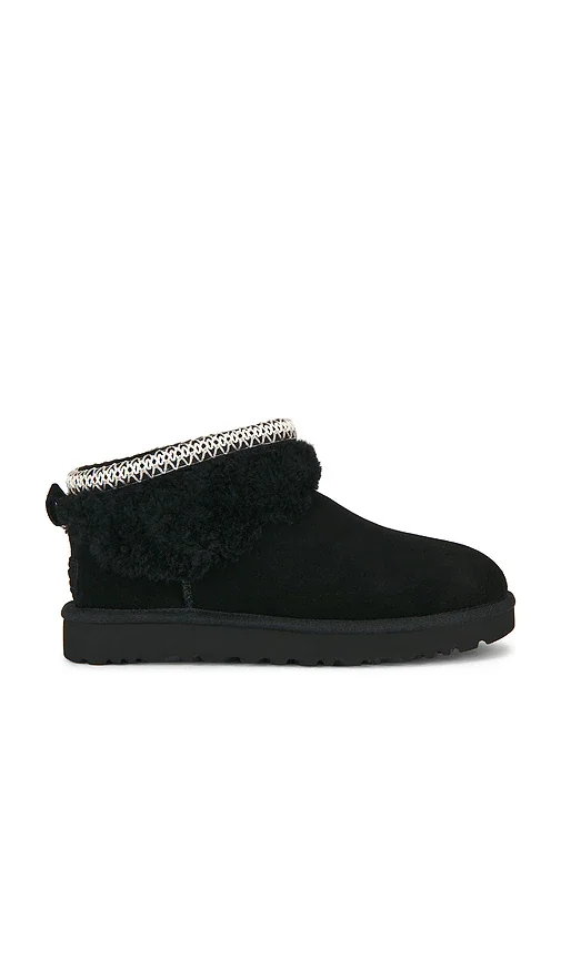 Classic Ultra Mini Maxi Curly Boot