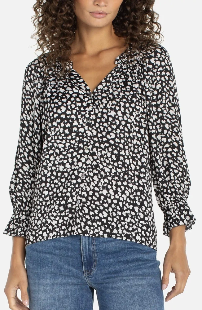 3/4 SLEEVE BUTTON FRONT TOP W/ RUFFLE DETAILS