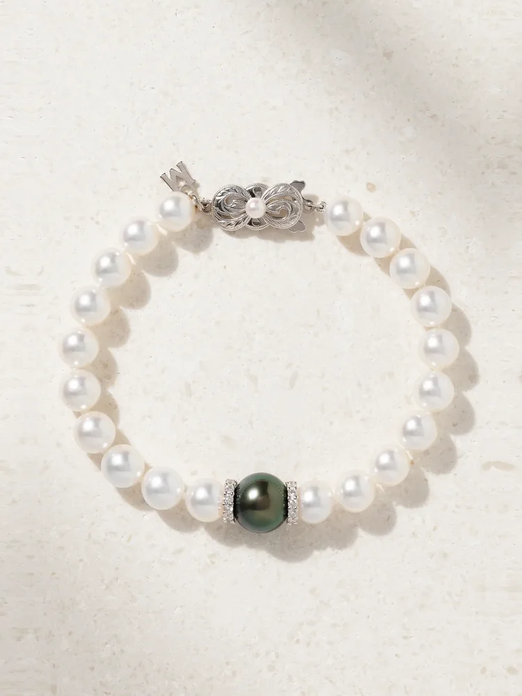 18-karat white gold, pearl and diamond bracelet