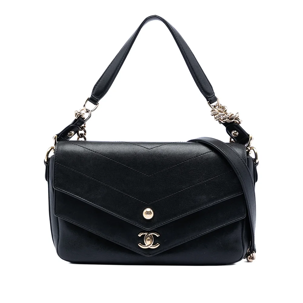 Pre-Owned Chanel CC Envelope Flap Crossbody Chevron Calfskin Small