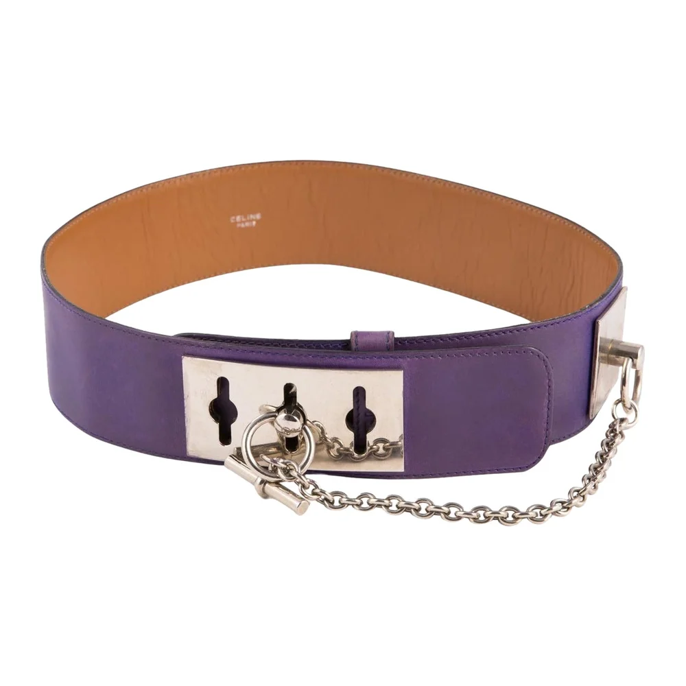 Pre-Owned Wide Toggle Chain Belt in Purple Leather