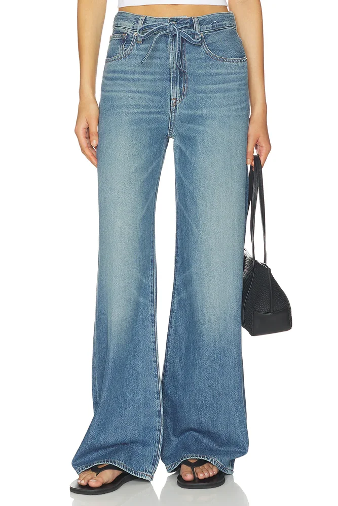Ultimate Wide With Belt Jeans