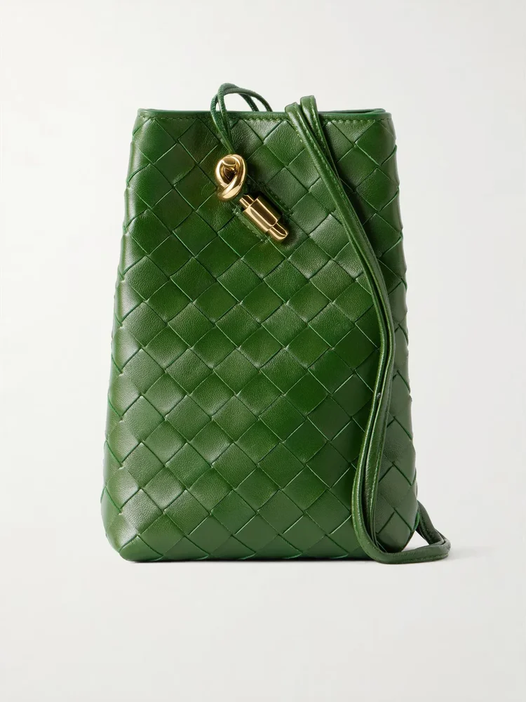 knot intrecciato leather shoulder bag