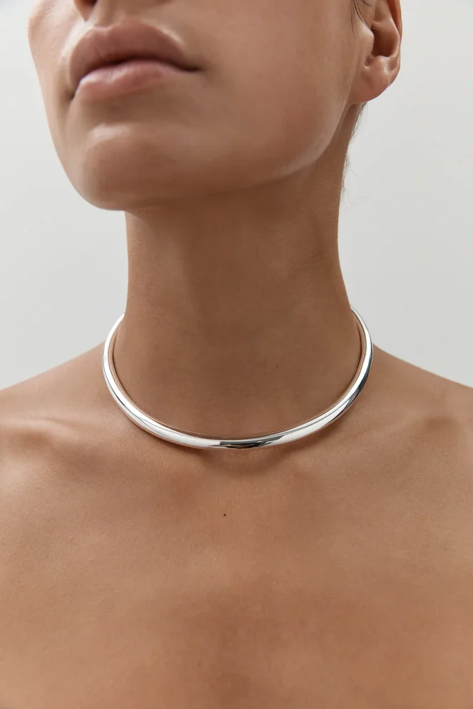 Versus Collar Necklace - By Nina Gordon