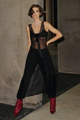 The Kick It Mid-Rise Straight-Leg Jeans