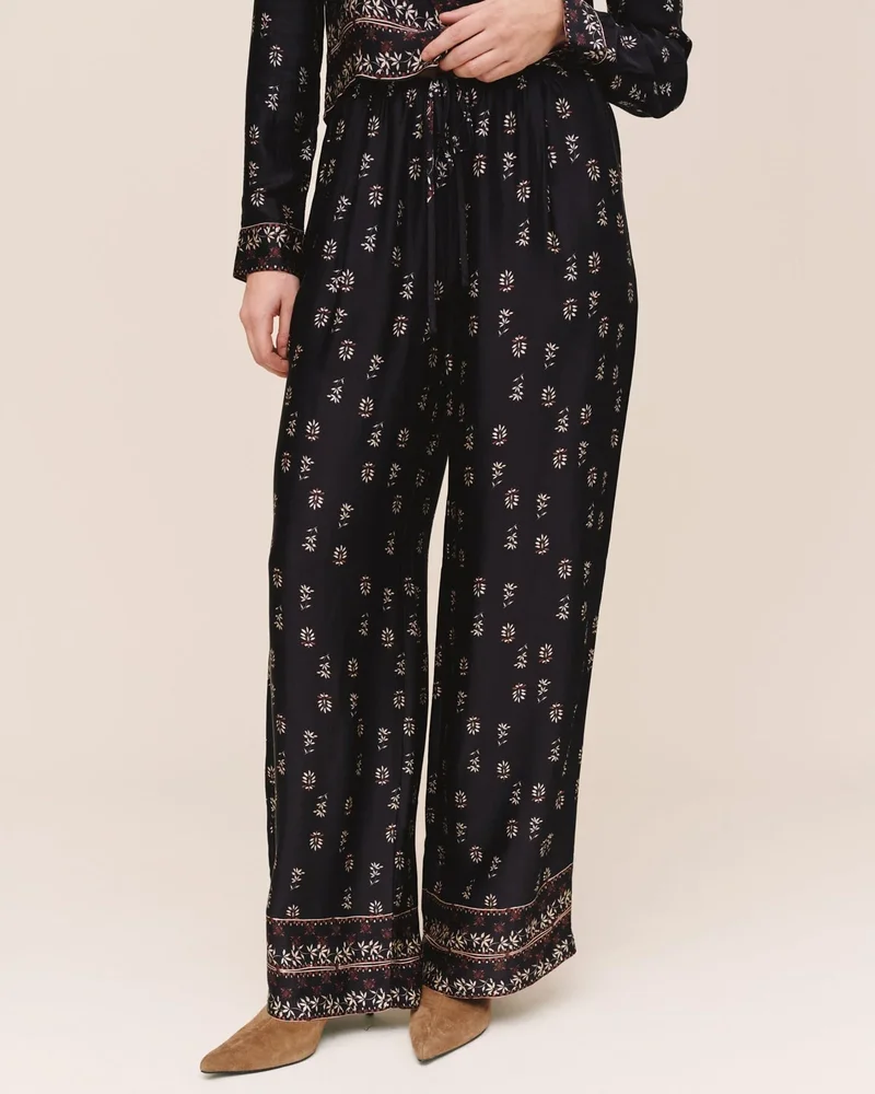 Single Pleat Wide Leg Border Pant - Floral Border Print