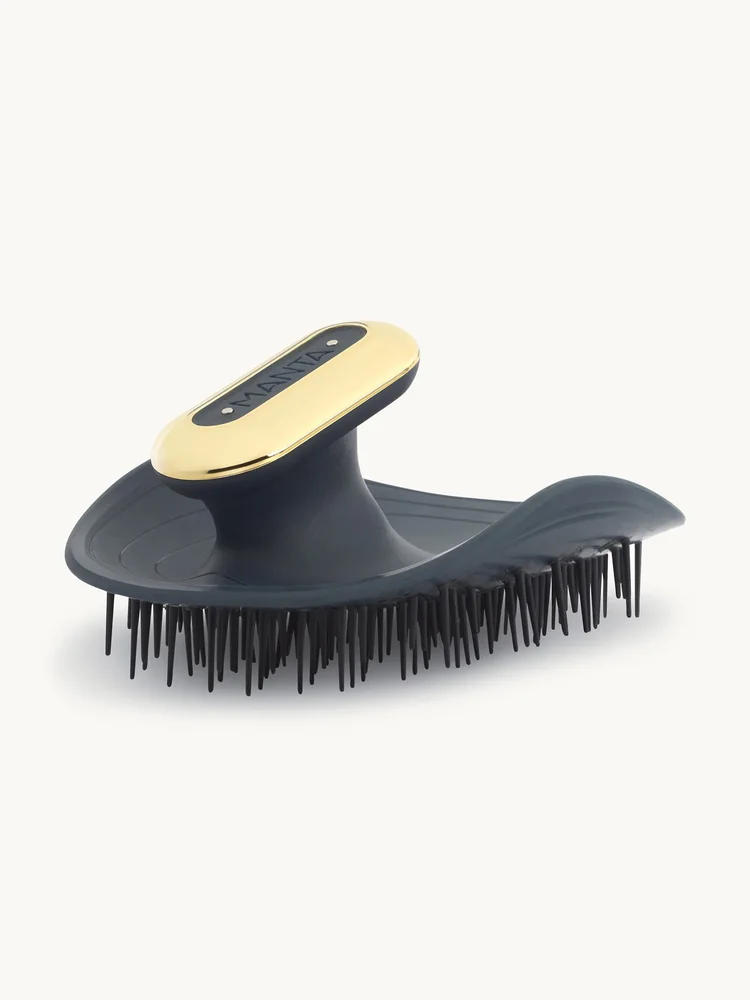 Manta Pulse Hair & Scalp Brush in Deep Ocean Blue