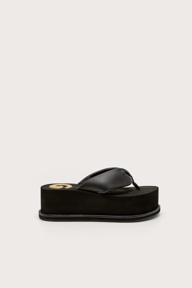 CG Platform in Black