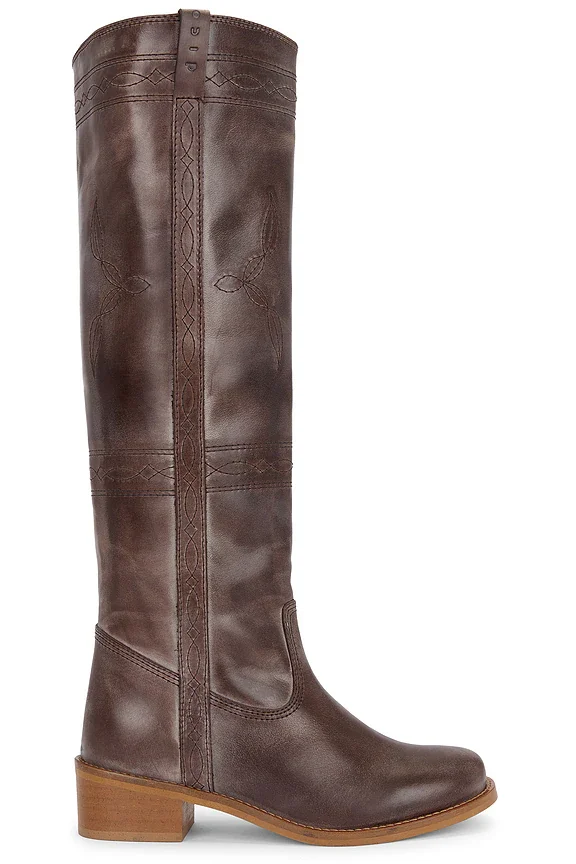 Ann Gaucho With Western Stitching Boot
