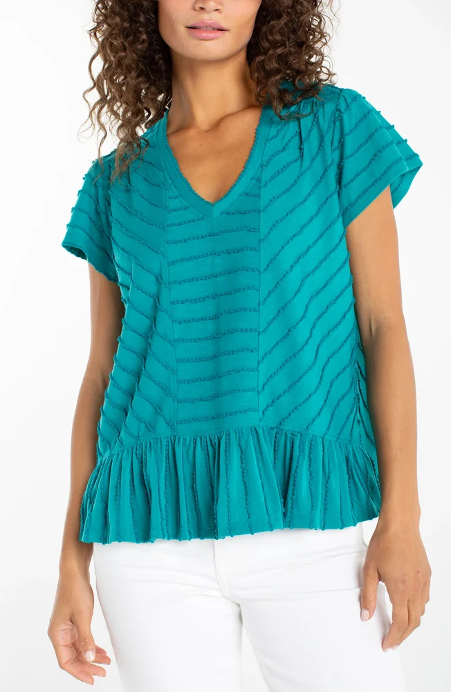 SHORT SLEEVE V-NECK KNIT TOP