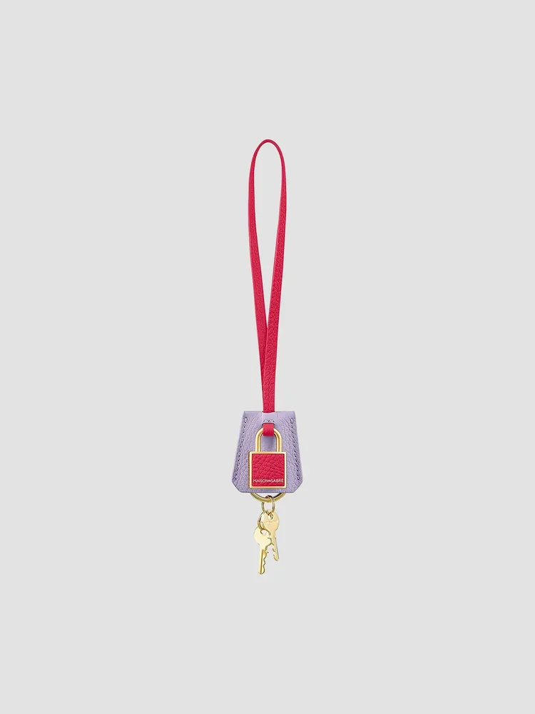 The SABRÉMOJI™ Padlock Charm