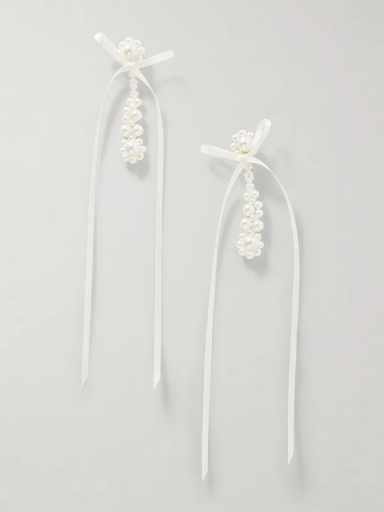 Victorian bow-detailed pearl-like earrings