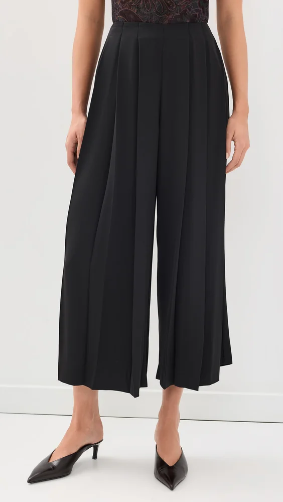 Novalynn Crop Pleated Pants