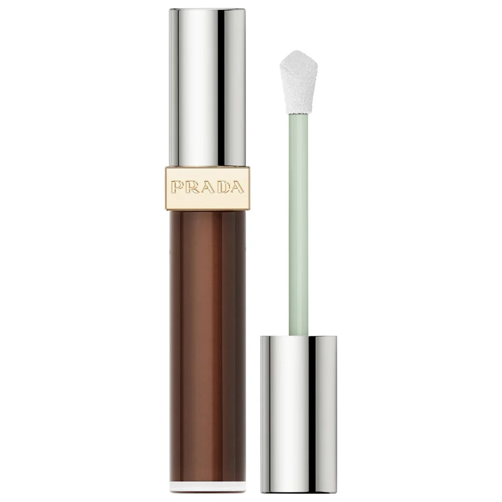 Micro-Correcting Blurring Concealer