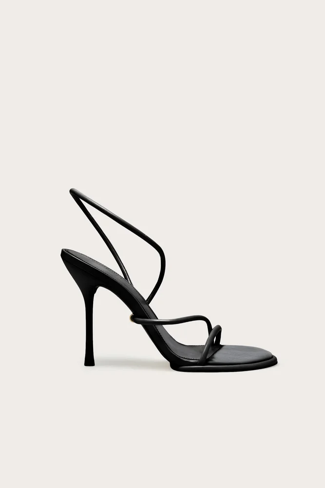 Candace Sandal