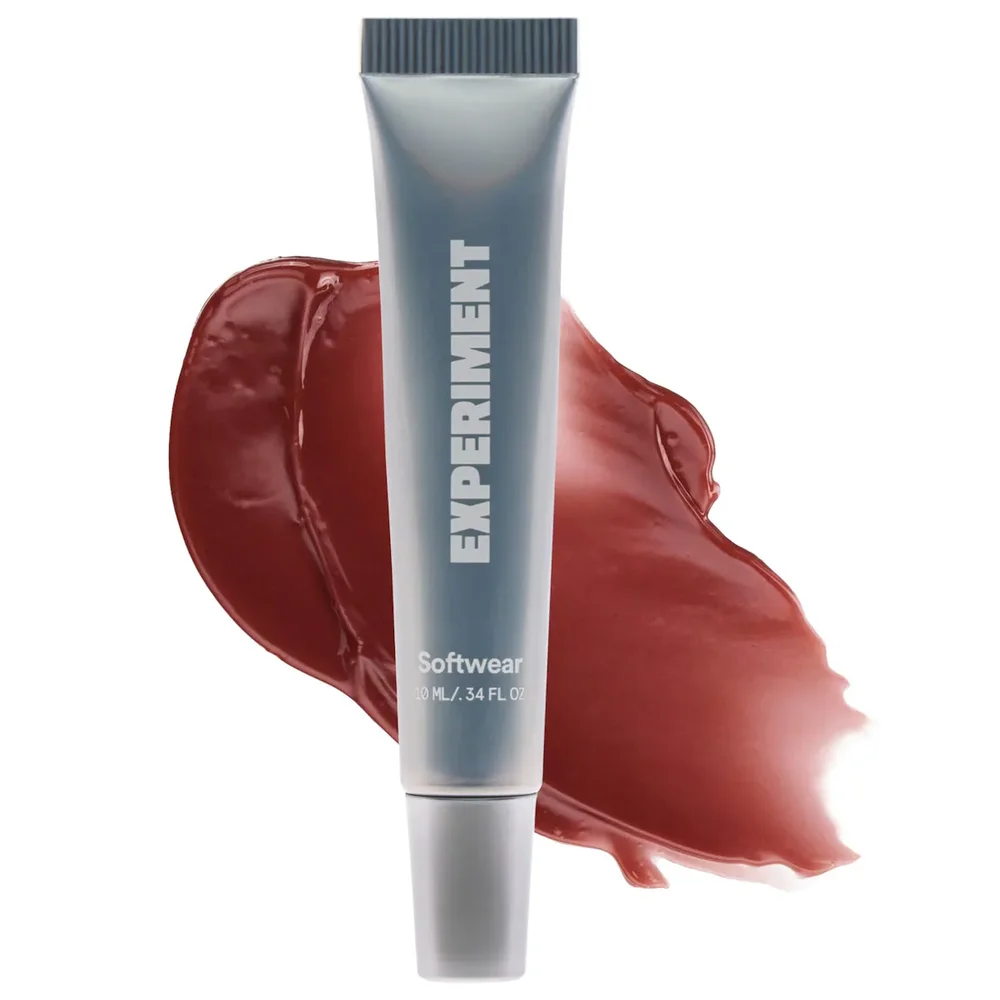 Softwear Exfoliating and Hydrating Daily Lip Treatment with Squalane + AHA in Byte