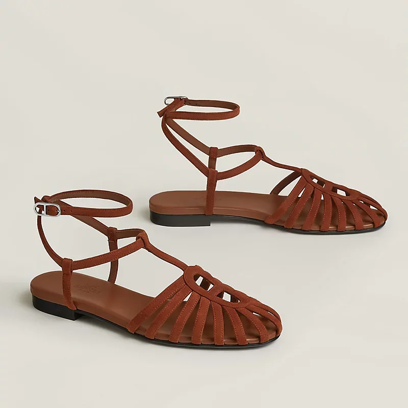 Nour sandal