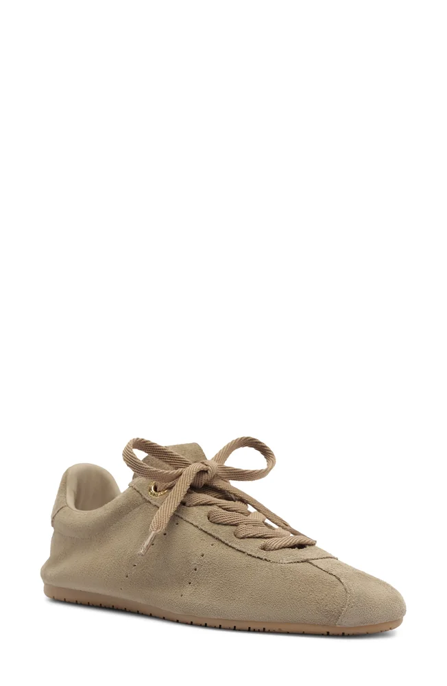 Maureen Low Top Sneaker