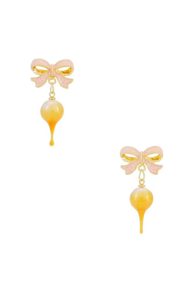 Bow Pearl Earring