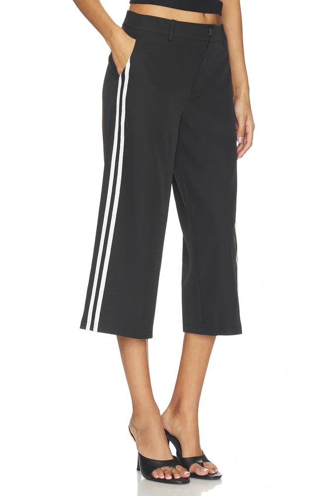 Genesis Pant