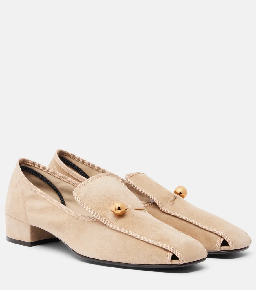 Showtime suede loafer pumps