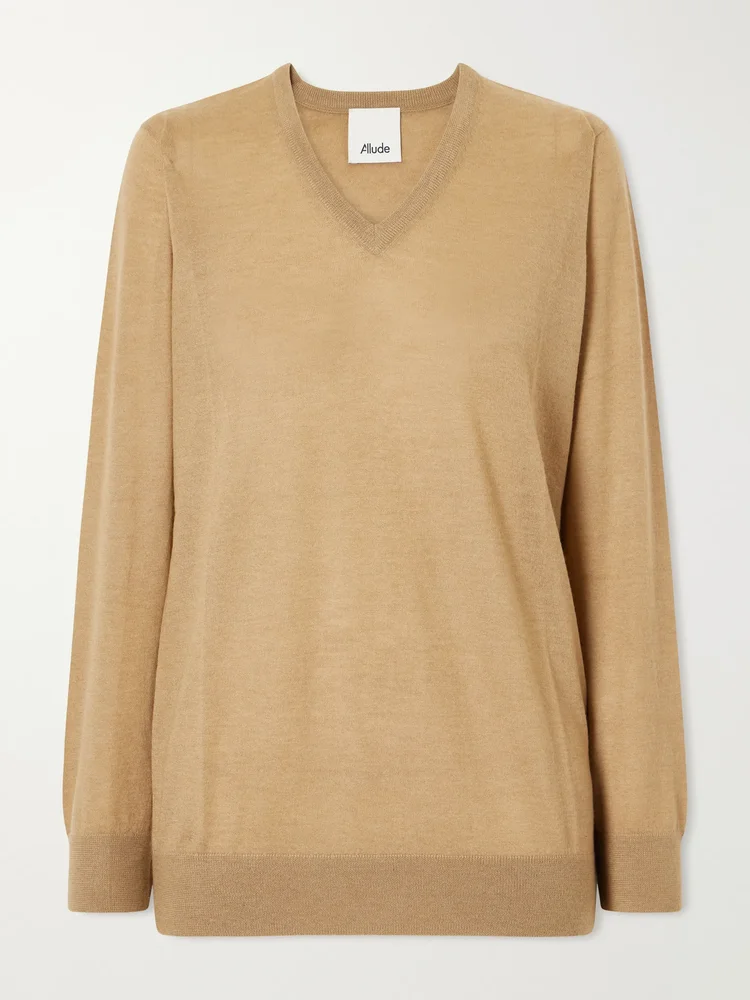 Ribbed-trimmed v-neck cashmere sweater
