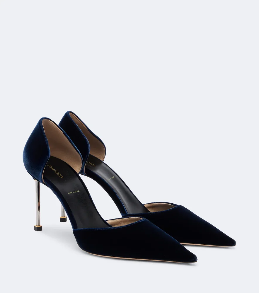 Velvet pumps