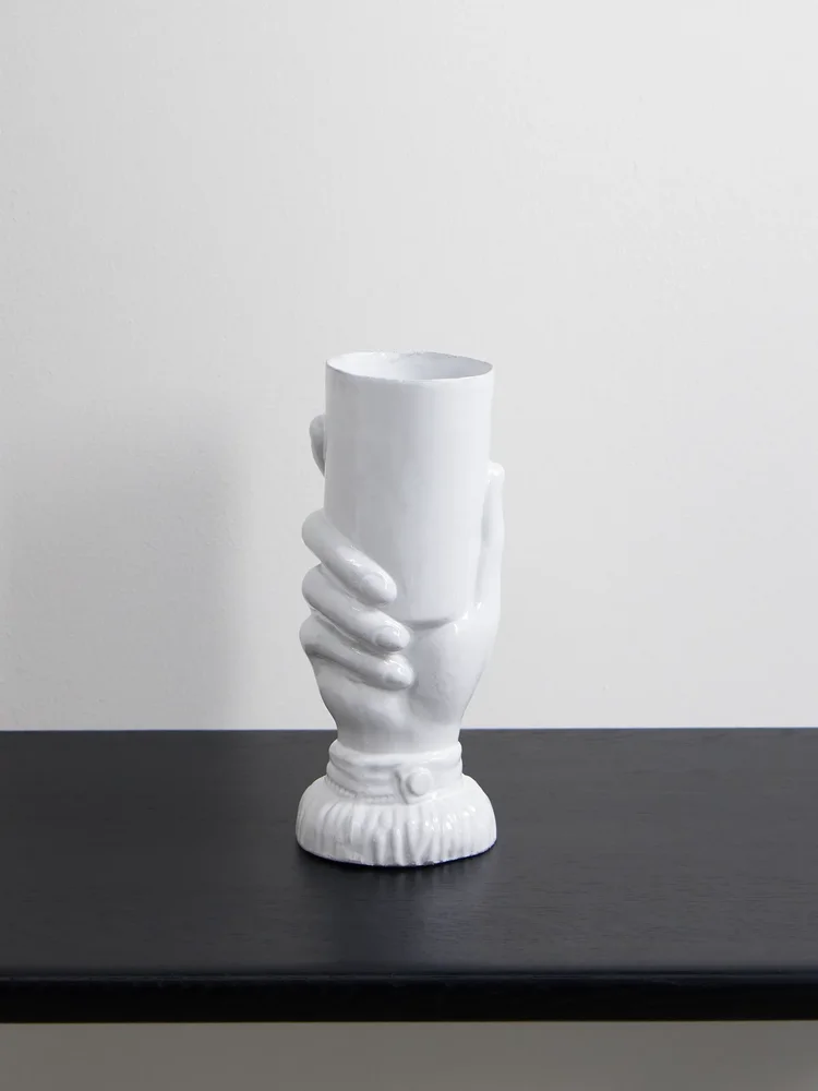Main ceramic vase