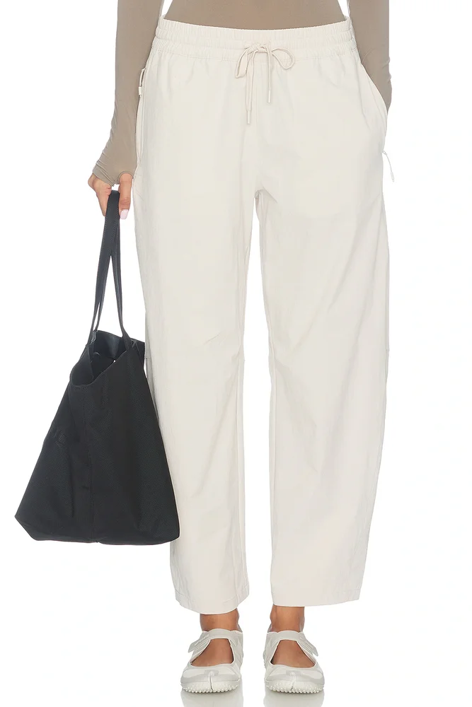 Peak Barrel Leg Pant