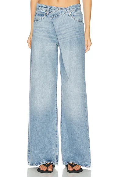 The Crossover Loose Jeans
