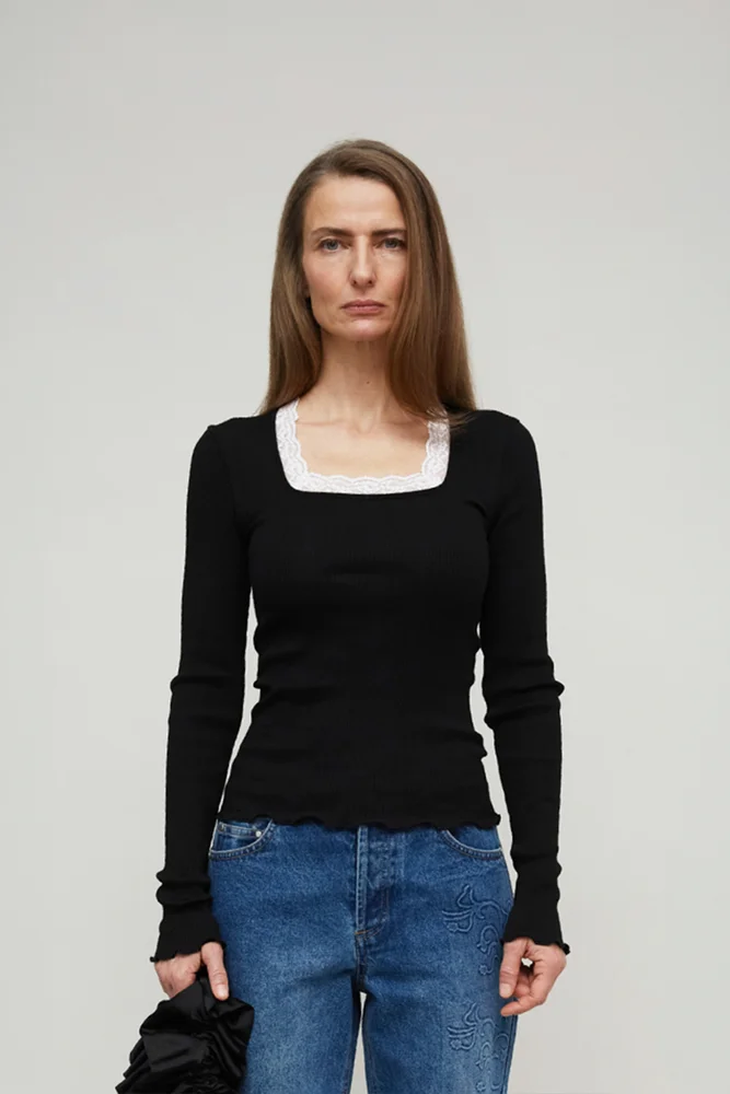 ROSELLA SEAMLESS TOP - BLACK
