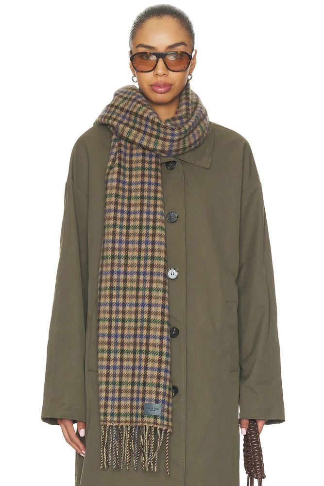 Ari Scarf