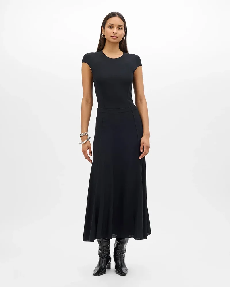 Seamed Fitted Top