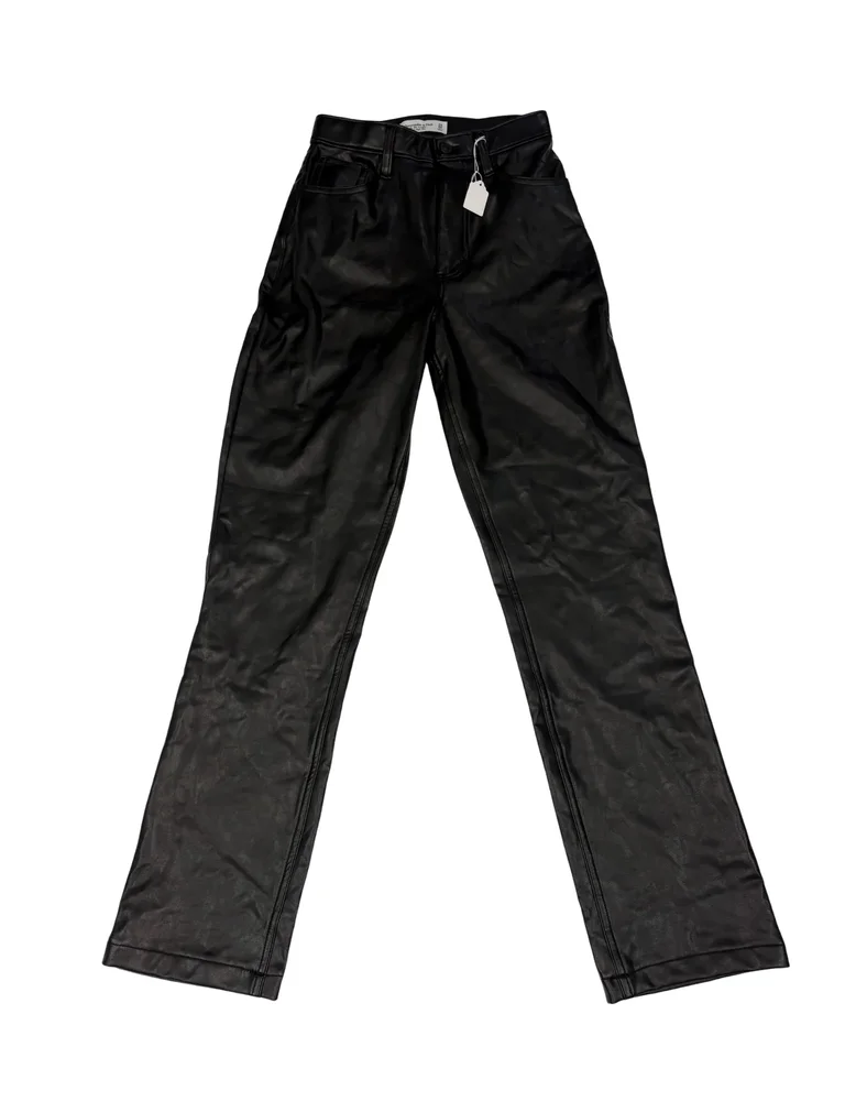 Curve Love High Rise 90s Relaxed Vegan Leather Pant