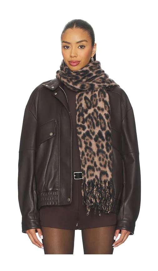 Leopard Scarf Hat Attack