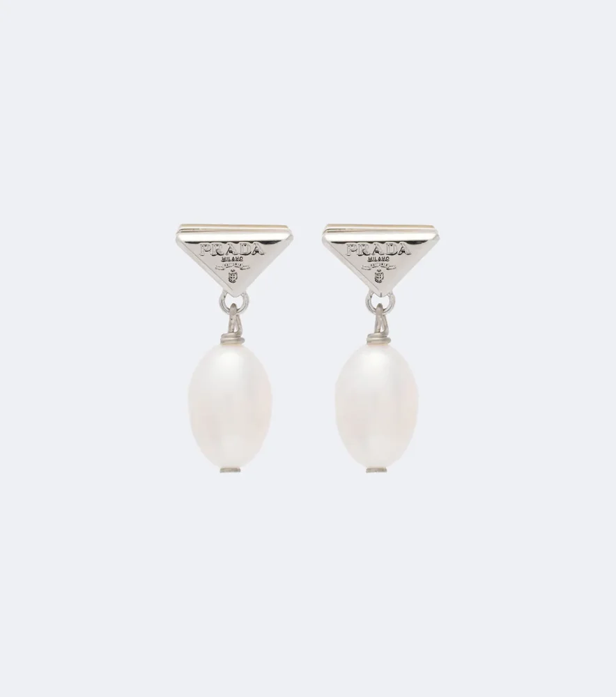 Logo pearl earrings