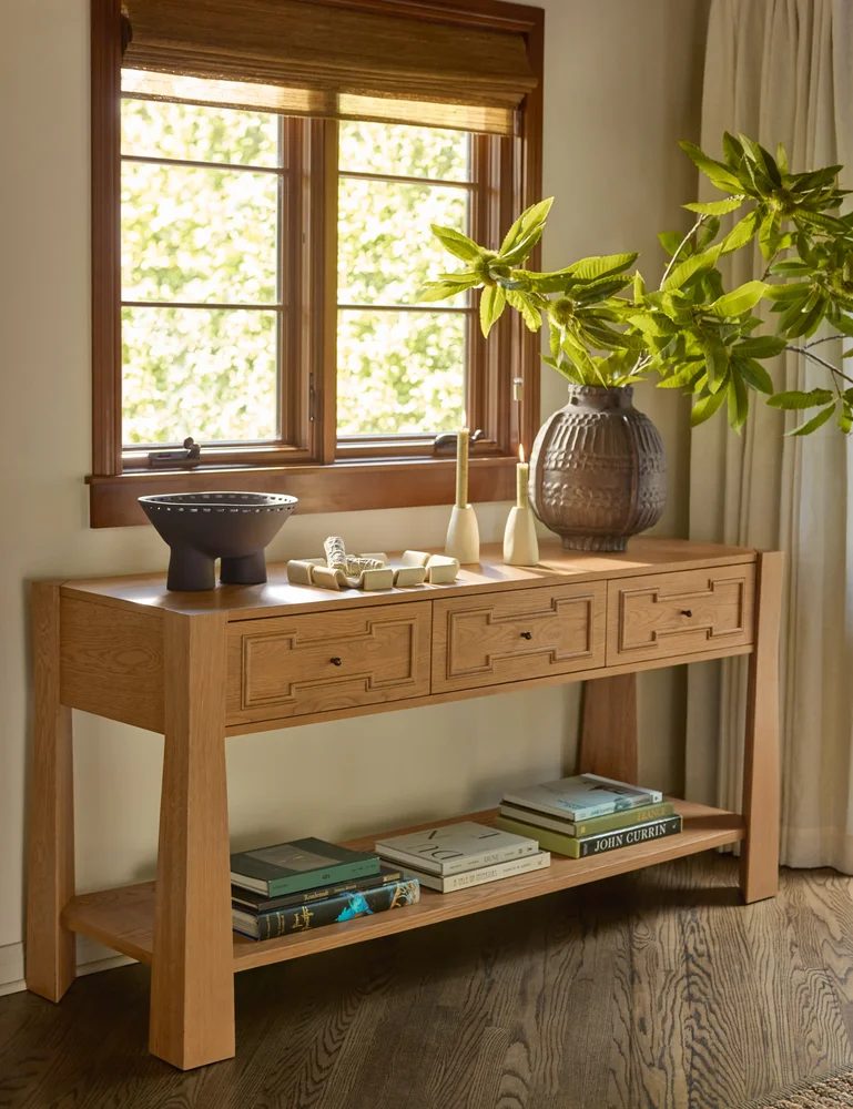 Maca Console by Élan Byrd