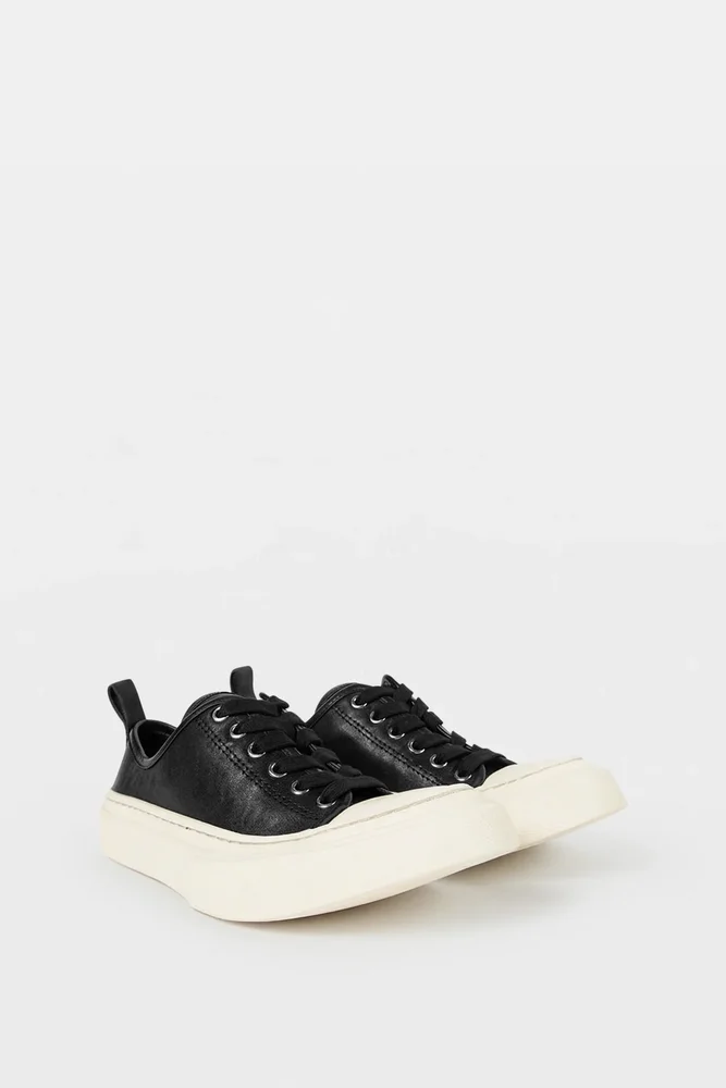 Suri Vulcanized Low-Top Sneakers