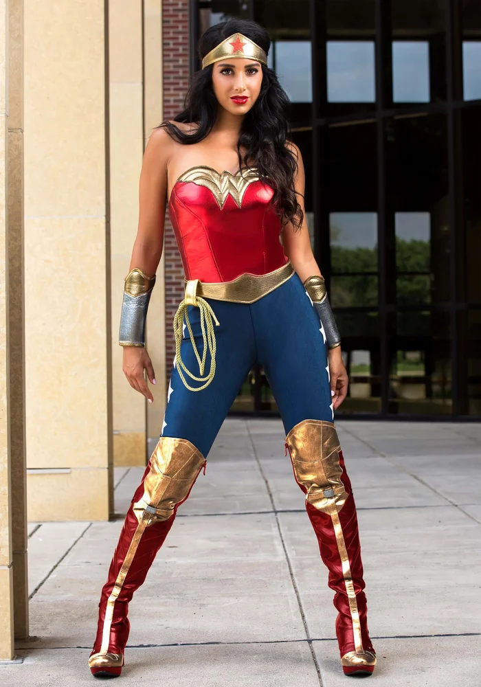 Women's Wonder Woman Costume